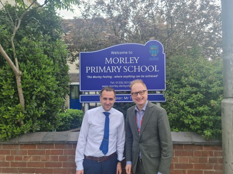 Morley Primary School Headteacher Mr Taylor and Jonathan Davies MP