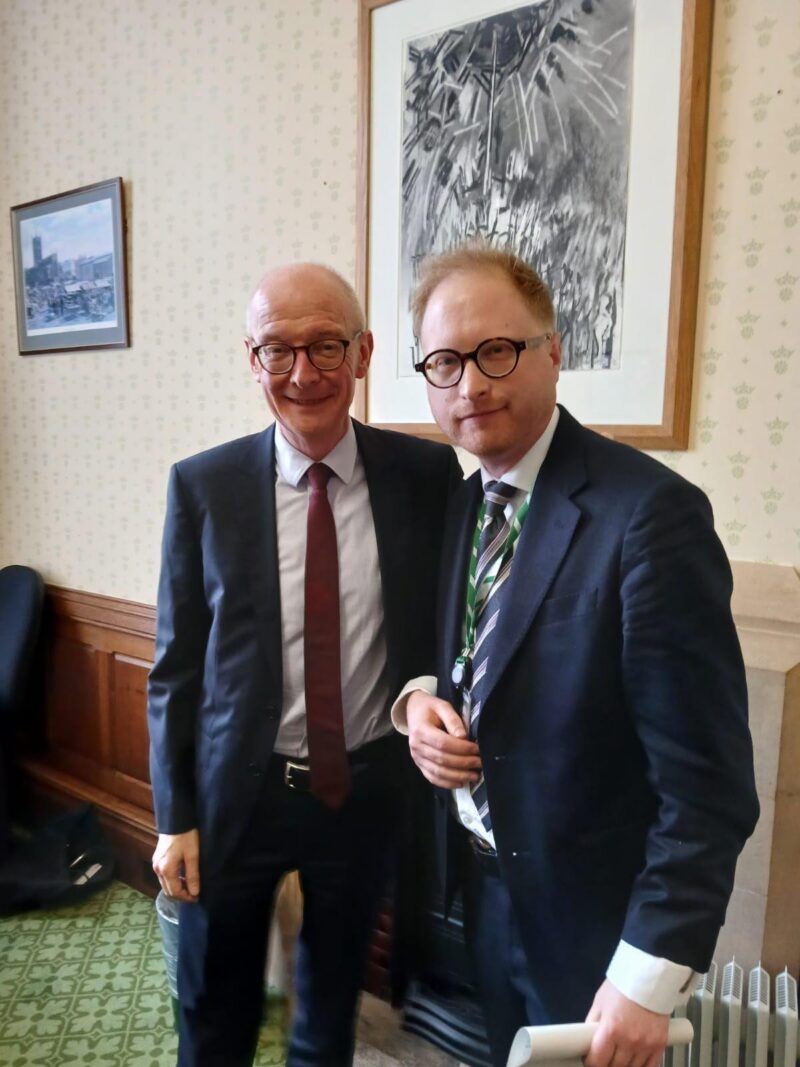 Jonathan Davies MP and Pat McFadden MP, Secretary of State for Work and Pensions.
